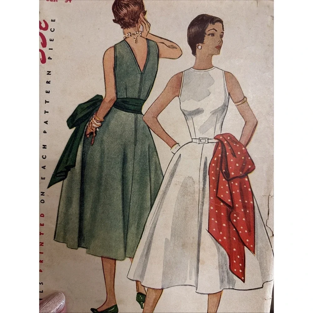 Vintage 1953 Simplicity 4286 Dress Sewing Pattern Size 16 Bust 34 V-Back